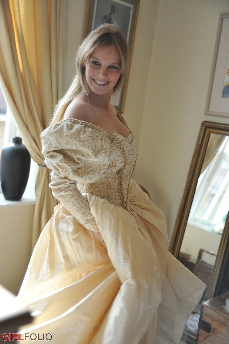 Марта, 23 года, 3 размер груди